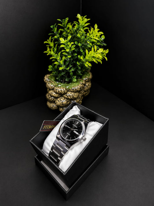 Classic Black Dial Men’s Watch – Stainless Steel Bracelet with Date Display